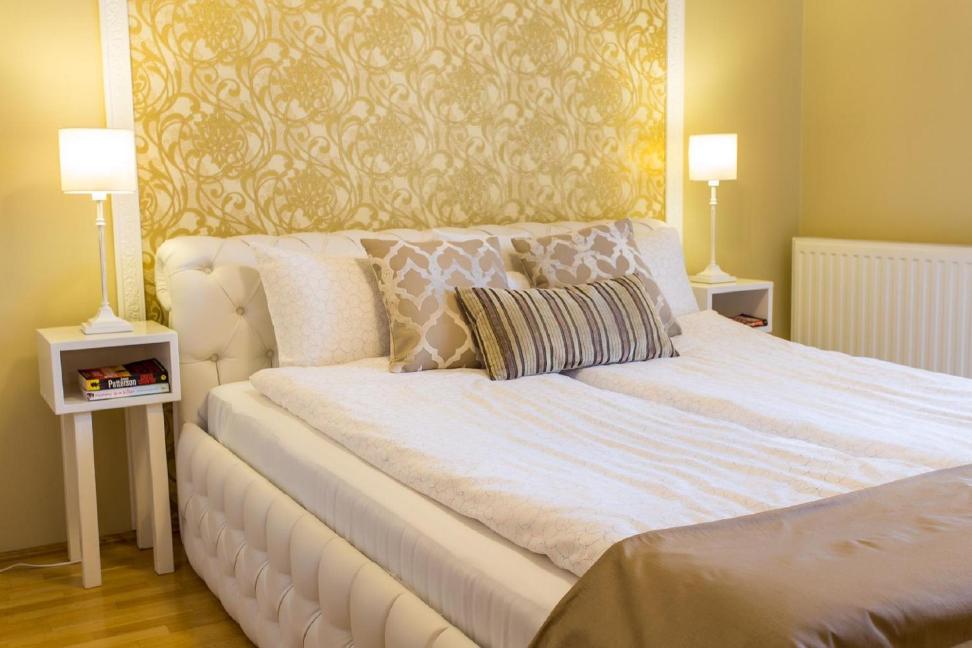 Colours Apartments Superior With Free Parking บูดาเปสต์ ภายนอก รูปภาพ